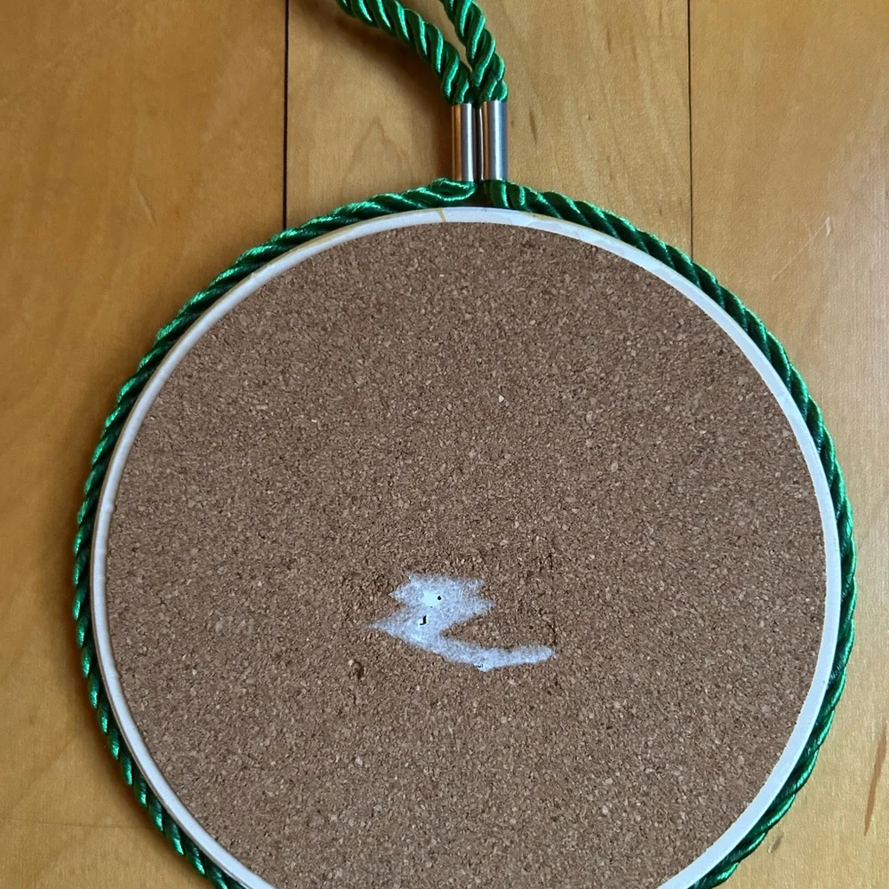NEW Christmas Tree Trivet Porcelain Ceramic Holiday Cork Hanging Red Green